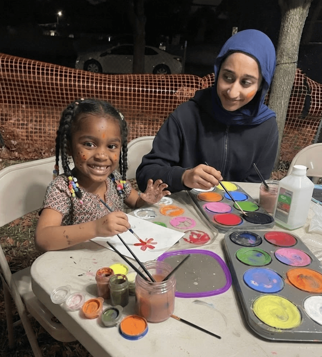 Aisha, painting and art lessons provider